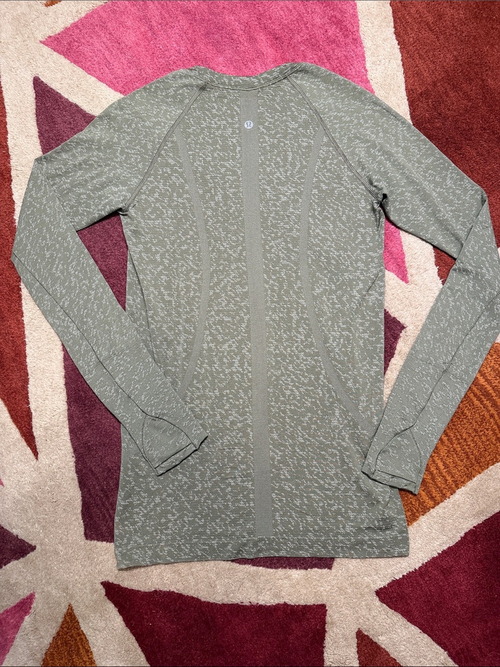 Lululemon Swiftly Tech Long Sleeve Size 6 - Picture 2 of 10